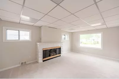 2502 W Kimberly Ave, Milwaukee, WI 53221 - Photo 4