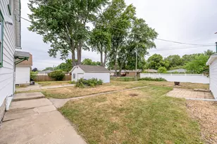 2502 W Kimberly Ave, Milwaukee, WI 53221 - Photo 12