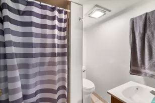 10340 W Rogers St, West Allis, WI 53227 - Photo 10