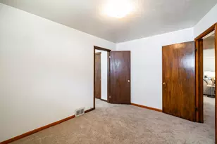 3744 S 48th St, Milwaukee, WI 53220 - Photo 10