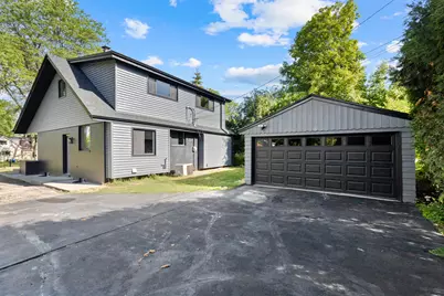 7470 N Navajo Rd, Fox Point, WI 53217 - Photo 22