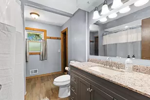 W230S5930 Molla Dr, Waukesha, WI 53189 - Photo 18