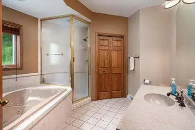 508  Curt Rd, Holmen, WI 54636 - Photo 8
