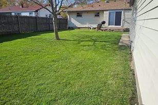 8029 W Marion St, Milwaukee, WI 53222 - Photo 24
