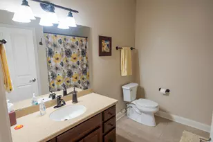 17490 Crest Hill Dr, Brookfield, WI 53045 - Photo 16