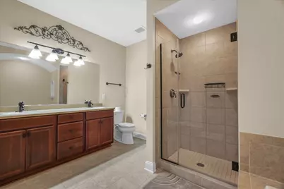 17490  Crest Hill Dr #10, Brookfield, WI 53045 - Photo 24