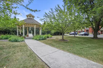 17490  Crest Hill Dr #10, Brookfield, WI 53045 - Photo 36