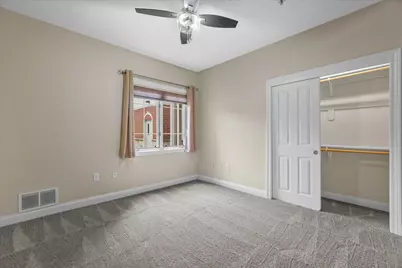 17490  Crest Hill Dr #10, Brookfield, WI 53045 - Photo 22