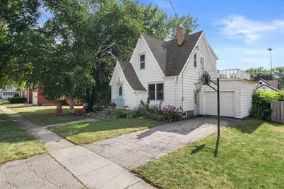 111  Council St, Fort Atkinson, WI 53538 - Photo 1