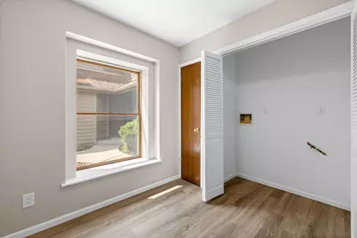 225 W Oak St, Grafton, WI 53024 - Photo 14