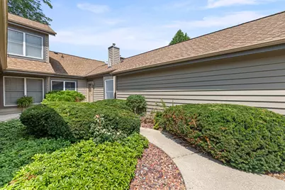 225 W Oak St, Grafton, WI 53024 - Photo 30