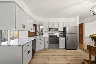 W160S7251 Daisy Dr, Muskego, WI 53150 - Photo 14