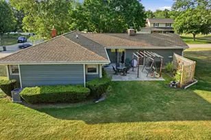 W160S7251 Daisy Dr, Muskego, WI 53150 - Photo 4