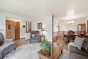 W160S7251 Daisy Dr, Muskego, WI 53150 - Photo 8