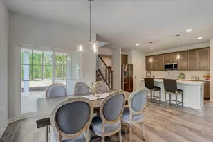 1334 Aberdeen Pl, Oconomowoc, WI 53066 - Photo 8