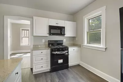 2101  74th St, Kenosha, WI 53143 - Photo 8