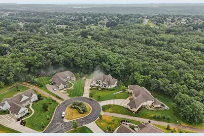 1646  Twisted Oak Ct, Hartland, WI 53029 - Photo 80