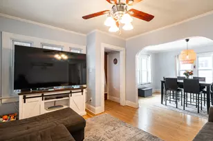 1125 S 56th St, West Allis, WI 53214 - Photo 4