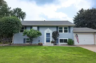 3054 29th Ct, La Crosse, WI 54601 - Photo 1