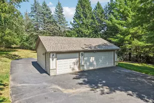 N11W31116 Bunker Hl Trl, Delafield, WI 53018 - Photo 6