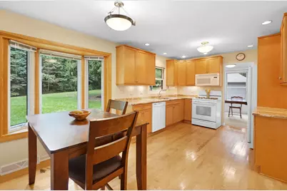N11W31116  Bunker Hill Trl, Delafield, WI 53018 - Photo 12