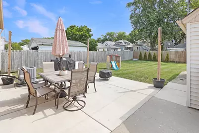 1964 S 91st St, West Allis, WI 53227 - Photo 24