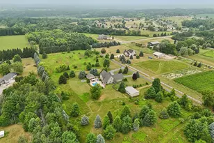 W287N8810 Center Oak Rd, Merton, WI 53029 - Photo 8