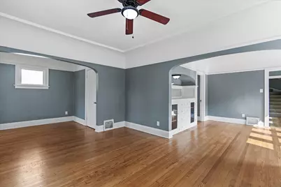 6220 W Girard Ave, Milwaukee, WI 53210 - Photo 12