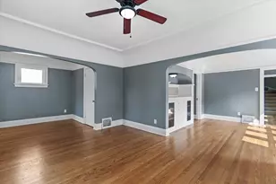 6220 W Girard Ave, Milwaukee, WI 53210 - Photo 12
