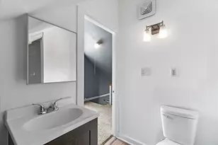 6220 W Girard Ave, Milwaukee, WI 53210 - Photo 30