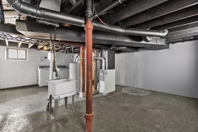 6220 W Girard Ave, Milwaukee, WI 53210 - Photo 32