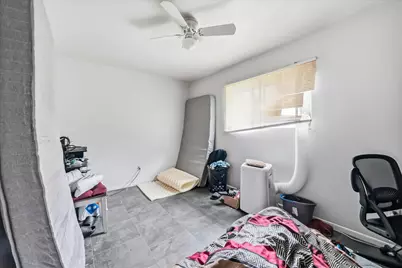 8528 W Potomac Ave, Milwaukee, WI 53225 - Photo 12