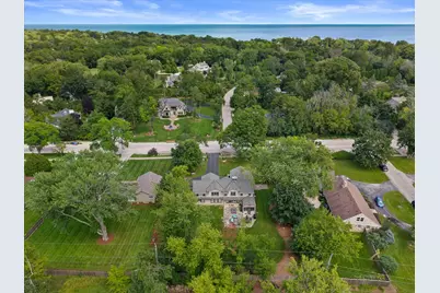 7857 N Lake Dr, Fox Point, WI 53217 - Photo 52