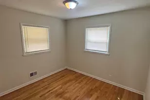 7810 W Kathryn Ave, Milwaukee, WI 53218 - Photo 2