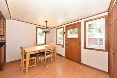 1475 S 95th St, West Allis, WI 53214 - Photo 12