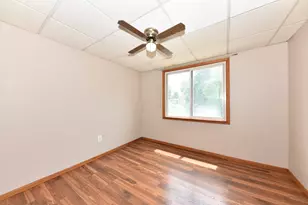 1475 S 95th St, West Allis, WI 53214 - Photo 20