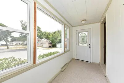 1475 S 95th St, West Allis, WI 53214 - Photo 2