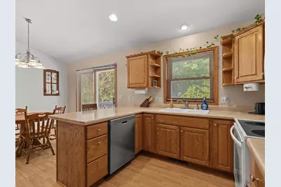 5110  White Fox Dr, Sheboygan, WI 53081 - Photo 14