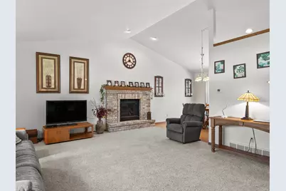 5110  White Fox Dr, Sheboygan, WI 53081 - Photo 8