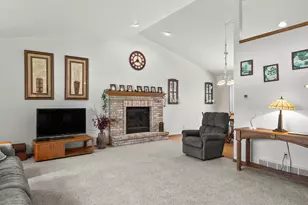 5110 White Fox Dr, Sheboygan, WI 53081 - Photo 8