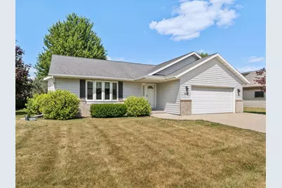 5110  White Fox Dr, Sheboygan, WI 53081 - Photo 2