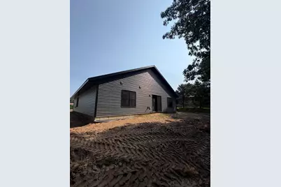906  Jackpine Dr, Holmen, WI 54636 - Photo 2