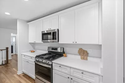 213  Emerald Blvd, Saukville, WI 53080 - Photo 10