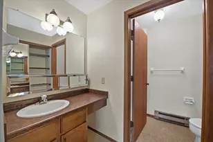 W176N9763 Rivercrest Dr, Germantown, WI 53022 - Photo 10
