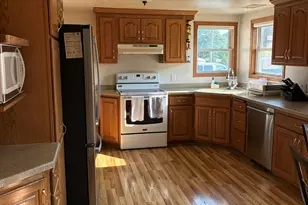1309 Crestwood Dr, Green Bay, WI 54313 - Photo 4