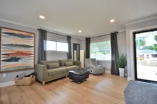 4460 S 21st St, Milwaukee, WI 53221 - Photo 12