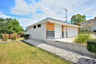 4460 S 21st St, Milwaukee, WI 53221 - Photo 6