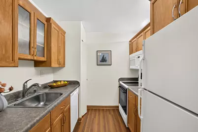2350 W Good Hope Rd #254, Glendale, WI 53209 - Photo 6