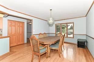 209 Parkview Dr, Burlington, WI 53105 - Photo 14