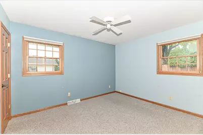 209  Parkview Dr, Burlington, WI 53105 - Photo 20